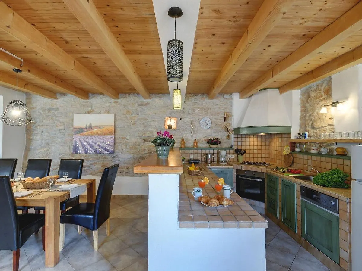 Villa With Private Pool In Central Istria Batlug Croatia
